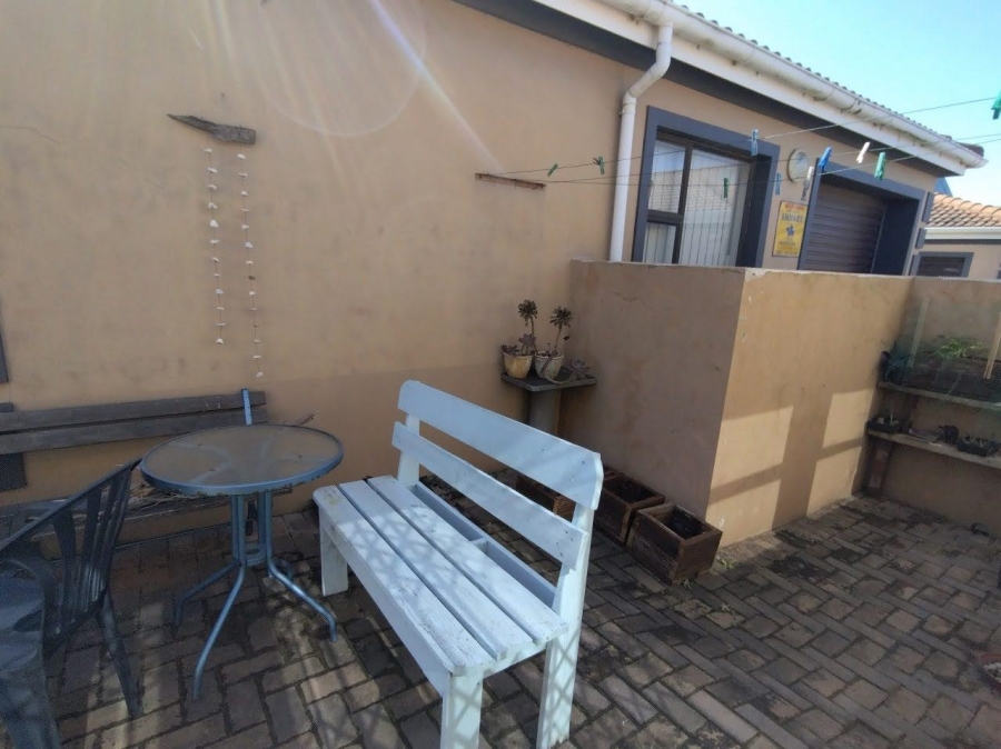 2 Bedroom Property for Sale in C Place Eastern Cape